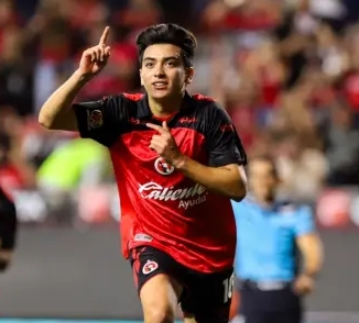 Gilberto Mora